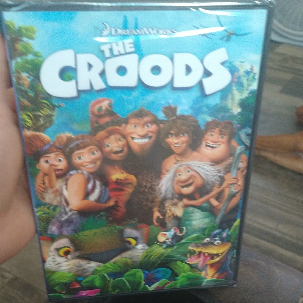 Dreamworks The Croods DVD - Colorful Adventure